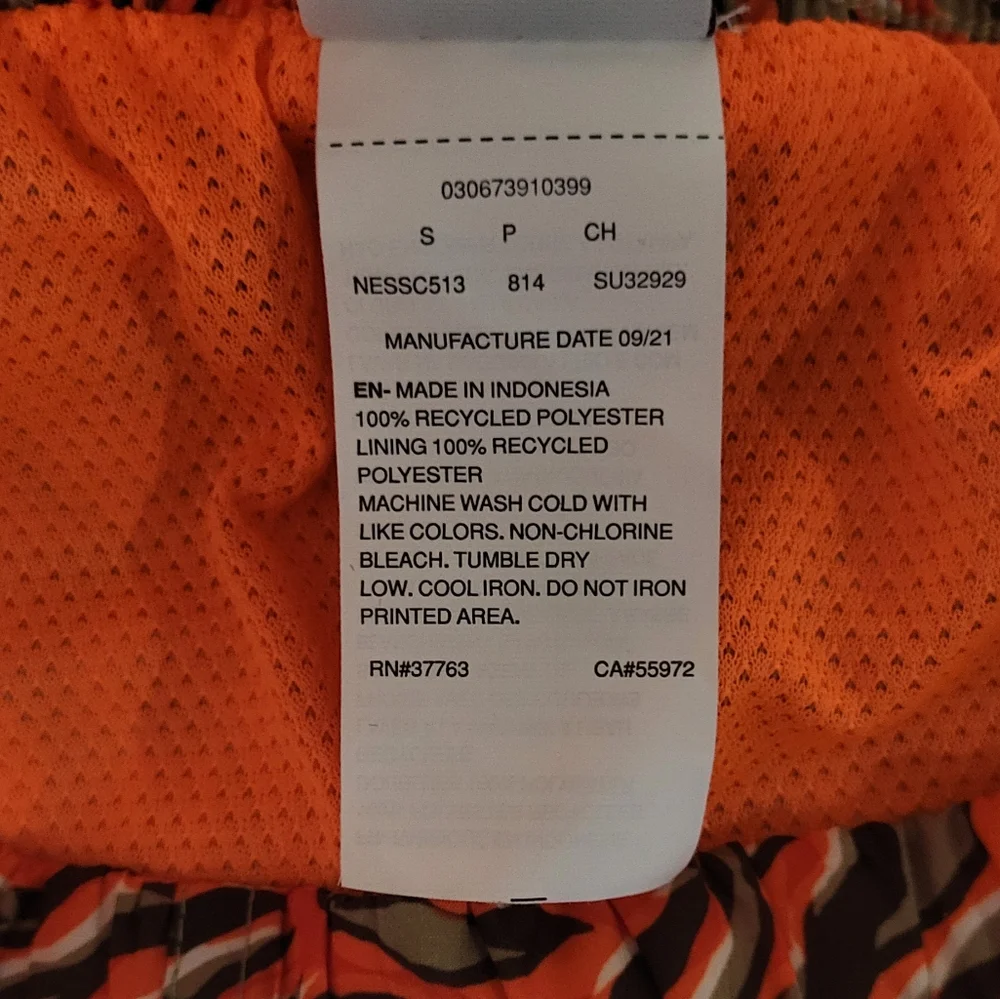Nike Men's NWT Orange Wild Packable Volley Swim Trunks/Shorts Size Small